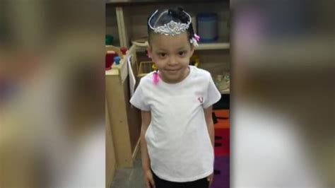 Detroit Girl 5 Shoots Herself With Gun Found Under Pillow Cnn