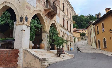 Cosa vedere a Soave in un giorno: itinerario e luoghi principali da