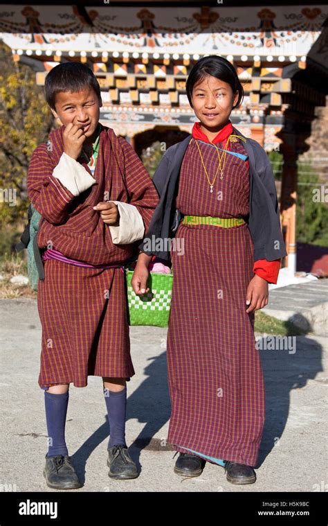 How To Bhutanese Wear Gho Photos
