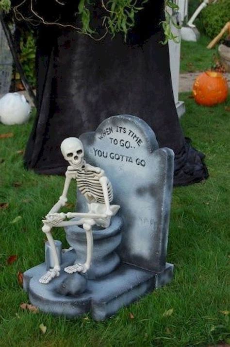 30 Spooktacular Halloween Outdoor Decoration To Terrify People