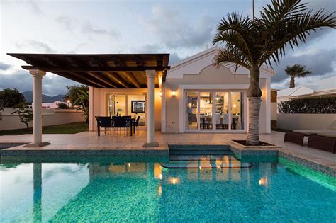Lanzarote villas with private pool - Villa Select