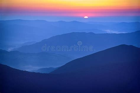 Amazing Mountain Sunrise Stock Image Image Of Majestic 104791121