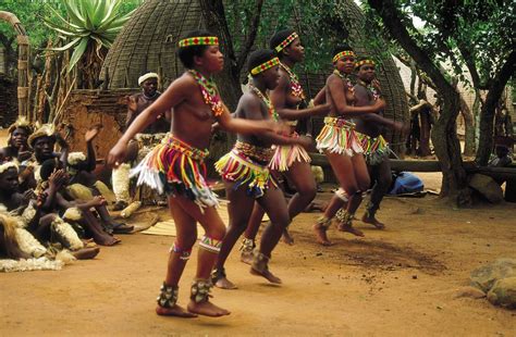 Dancing Zulu Style South Africa Zulu Maidens Dancing In Flickr