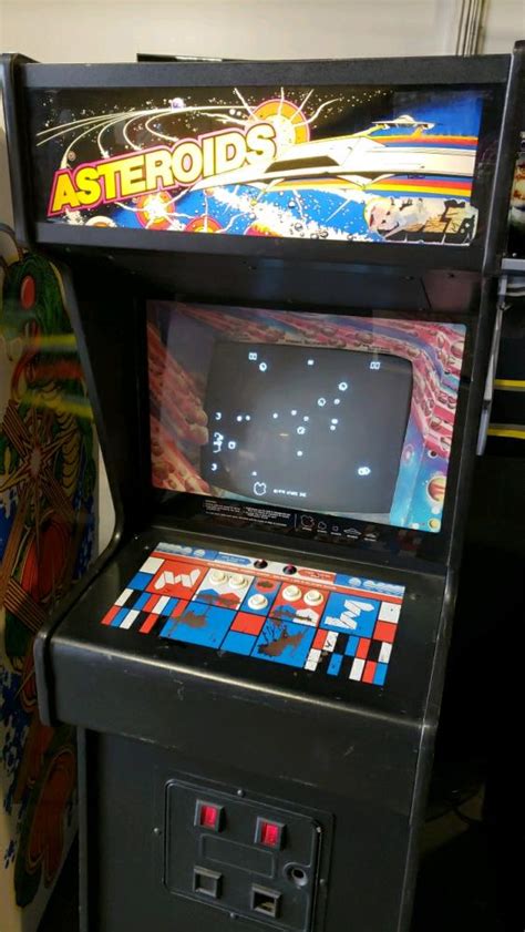 Asteroids Classic Uprhgt Atari Arcade Game