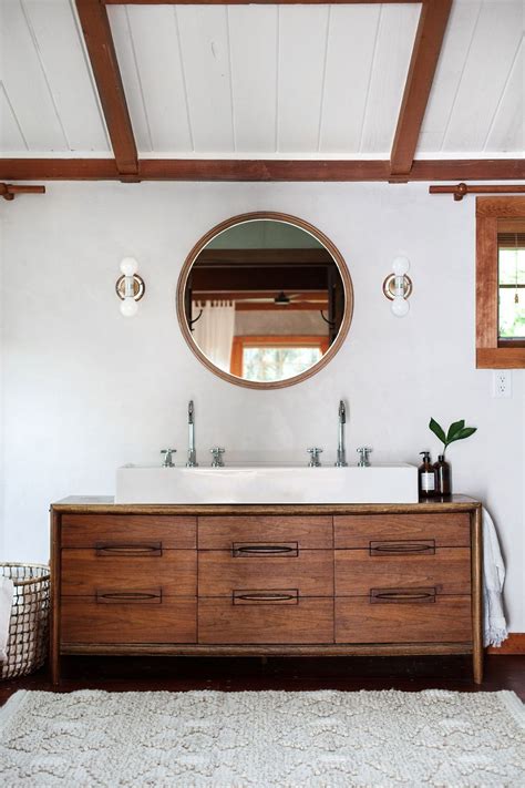 26 Modern Farmhouse Bathroom Ideas That Are Charming And Timeless