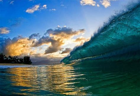 The Most Beautiful Hawaiian Waves From Clark Little Clark Little