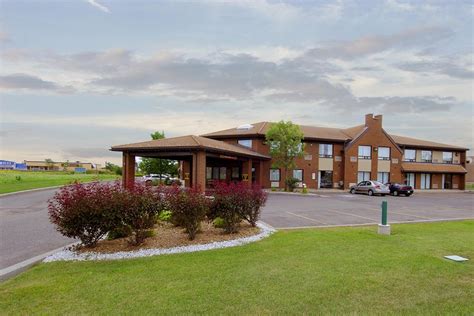 We invite you to come experience an award winning stay at the mount pleasant comfort inn & suites hotel and conference center!. Comfort Inn Gatineau - Day Use Rooms|HotelsByDay
