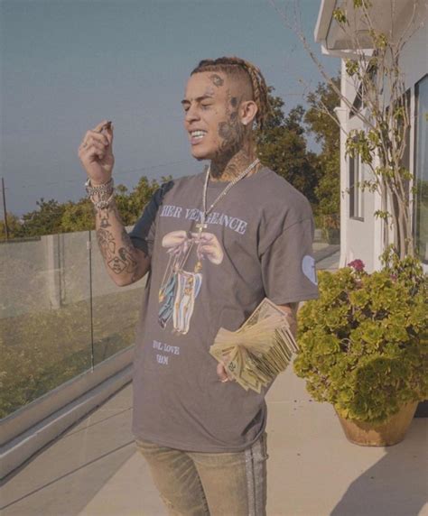Lil Skies Outfit From June 10 2019 Whats On The Star
