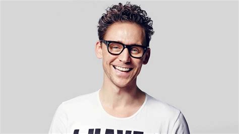 11 albums on 1 page(s). Tom Hiddleston for Comic Relief 2015 - Red Nose Day - BTS Photoshoot - YouTube