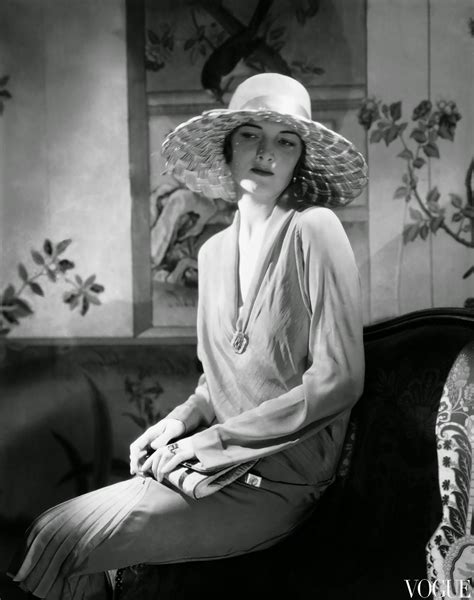 15 Vintage Photos Show Beautiful Fashion Of The 1920s ~ Vintage Everyday