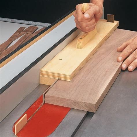 Simple Jig For Thin Strips Woodsmith Tips Woodworkingtools