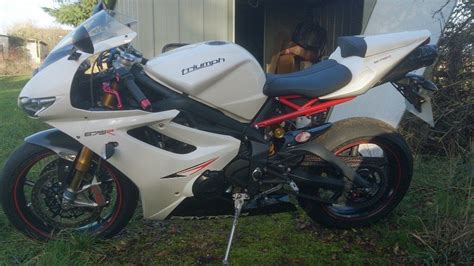 Triumph Daytona 675r Crystal White Low Milage Priced To Sell Few