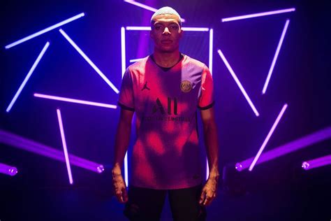 Paris Saint Germain Drop New Pink Purple And Black 4th Kit With Neymar And Kylian Mbappe Soccer