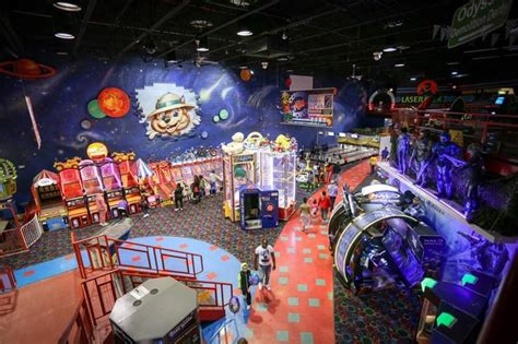 This Indoor Amusement Park In Illinois Is Fun During Every Season
