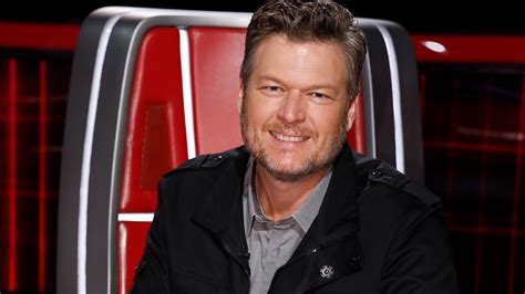 Watch The Voice Highlight Voice Coach Blake Shelton Performs Minimum Wage The Voice Finale