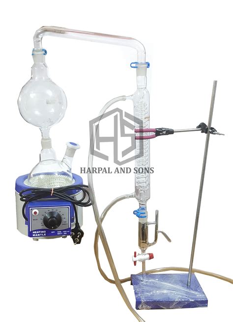 Glass Steam Distillation Unit For Essential Oil Extraction Capacity