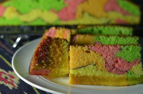 Gambar kue klepon tiga warna warni. SelagiAdaGula: Kek Butter Warna Warni....Kegemaran Dik Im