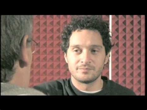 Bm g chi è assicurato, chi è stato multato a d chi possiede ed è avuto, chi va in farmacia bm g chi è morto di invidia o di gelosia a d chi ha torto o ragione,chi è napoleone bm g chi. BACKSTAGE : RINO GAETANO - ma il cielo è sempre più blu - YouTube