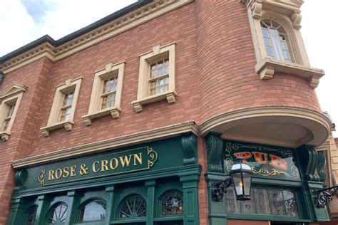 Tea experience at rose & crown pub and dining room. Rose and Crown Dining Room at Disney's Epcot - Review - Me ...