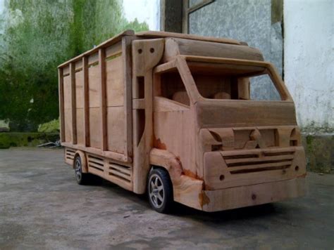 Miniatur truk canter minimalis #canter #miniatur #woodworking. Miniatur Truk Kayu | Info Mobil Truck