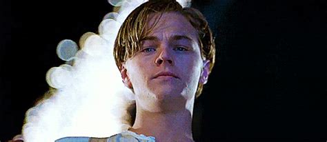 Scegli tra immagini premium su leonardo dicaprio della migliore qualità. Titanic Leonardo Dicaprio GIF - Find & Share on GIPHY