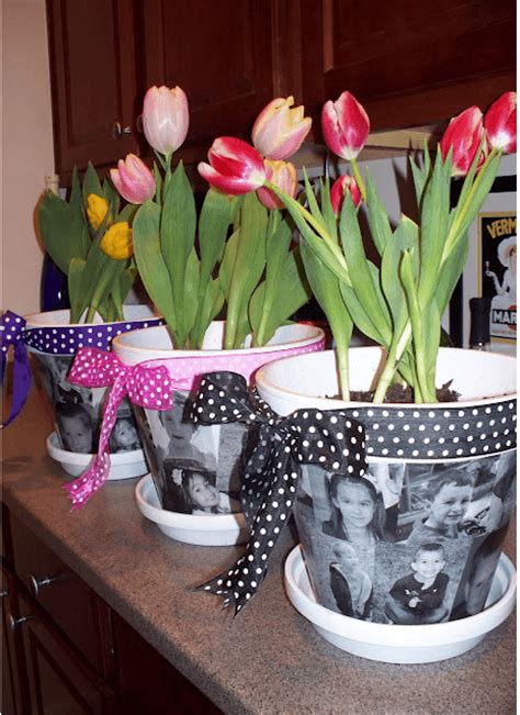 Our popular gift range includes hundreds of heartfelt gifts every mum will love. Great Gifts for Mom to Celebrate Mother's Day! - MomOf6
