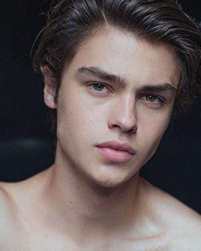 Felix mallard (born 20 april 1998) is an australian actor, musician, and model. Felix Mallard | Male model face, Model face, Male models