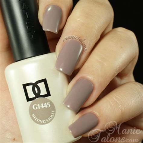 Daisy Duo Melting Violet 1445 Swatch Source Manictalons Com Dnd
