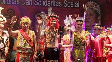Air garam adalah bahan anti bakteri alami yang mampu mengurangi reaksi radang. Ini Jadwal Rangkaian Acara Penutupan Pekan Gawai Dayak ke ...