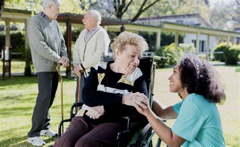 How Do I Choose The Best Assisted Living Center In My Area