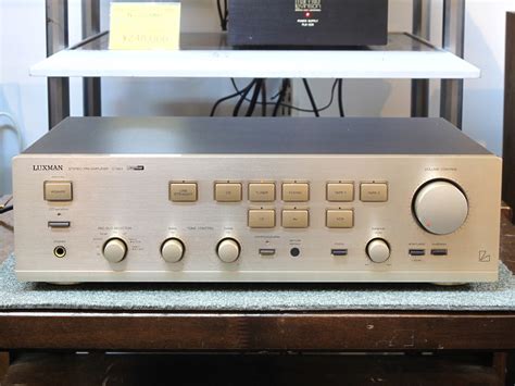 Luxman C 383 Pre Amplifiers