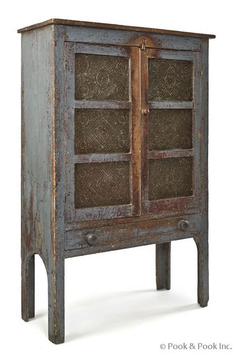 Now you can build a pie safe with that popular antique look. 1000+ ideas about Antique Pine Furniture on Pinterest ...