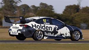 Holden, Zb, Commodore, Supercar, Prototype, Revealed, On, Gold