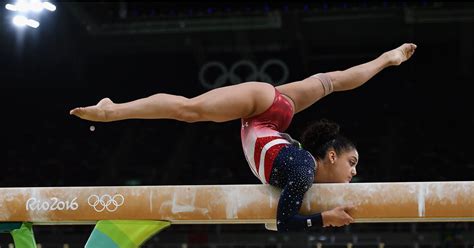 Laurie Hernandez At The Olympic Team Finals 2016 Pictures Popsugar Latina