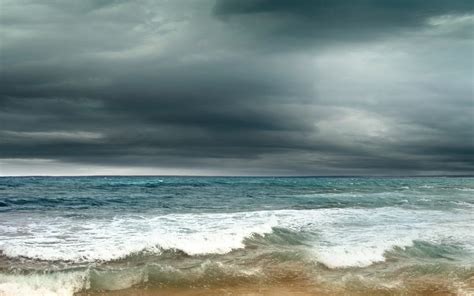 Rain Clouds Over The Sea Hd Wallpaper The Wallpaper Database