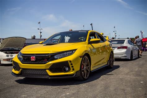 Had The Chance To See The World First Phoenix Yellow Type R At