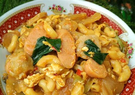Kwetiau goreng merupakan makanan adaptasi yang dibawa oleh kaum cina imigran dan sekarang sudah populer di indonesia. Resep Seblak goreng pedas oleh Jati Ambar Mawangi - Cookpad