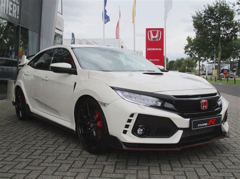 Welke Liefhebber Gaat Er Met Deze Hot Hatch Vandoor Autoblog Nl