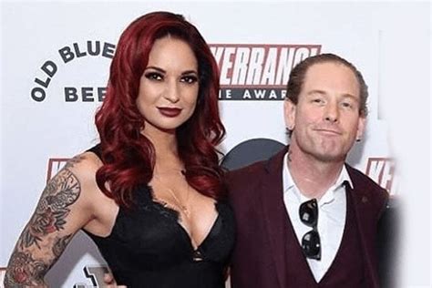 Corey Taylor’s New Girlfriend Alicia Dove After Divorcing Stephanie Luby Is Hot New Girlfriend