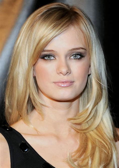 Sara Paxton April 25 Sending Very Happy Birthday Wishes All The Best
