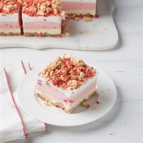 Strawberry Crunch Ice Cream Cake Recipe Taste Of Home
