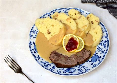 houskové knedlíky czech bread dumplings by cooklikeczechs