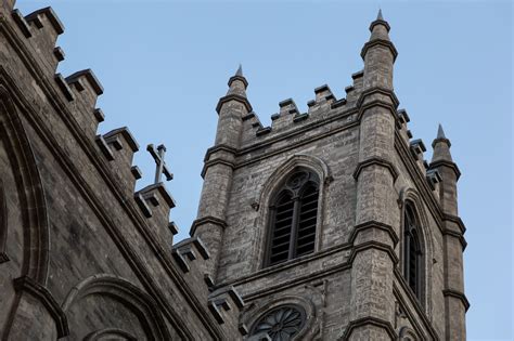 kostenlose foto gebäude fassade kirche dom anbetungsstätte turm kirchturm basilika