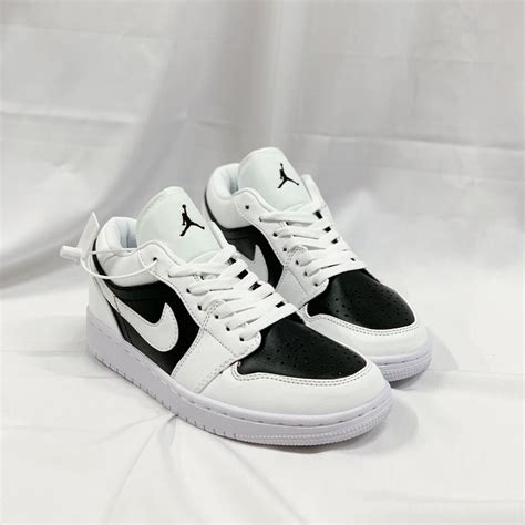 Giày Nike Air Jordan 1 Trắng Đen Giày Sneaker Jd1 Low Panda Cổ Thấp