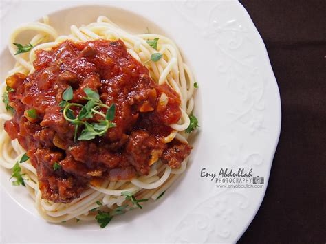 Parmesan cheese, shaved, to serve. Resepi Spaghetti Bolognese Cara Eny Abdullah