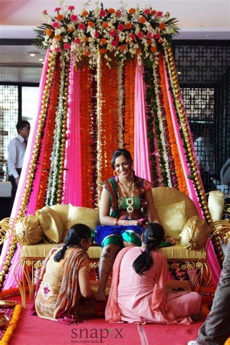 Office colleagues are more or less a family and thus celebrating diwali party in office is always a great idea. Pin by Spandana Reddy Sappidi on Wedding and party ideas ...