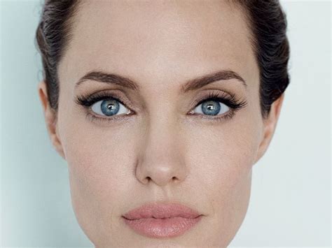 What Color Are Angelina Jolies Eyes Larsen David