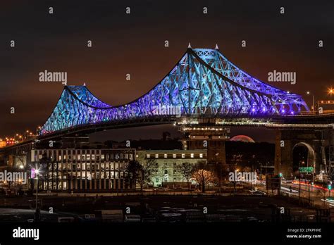 Jacques Cartier Bridge By Night With Lights Stock Photo Alamy