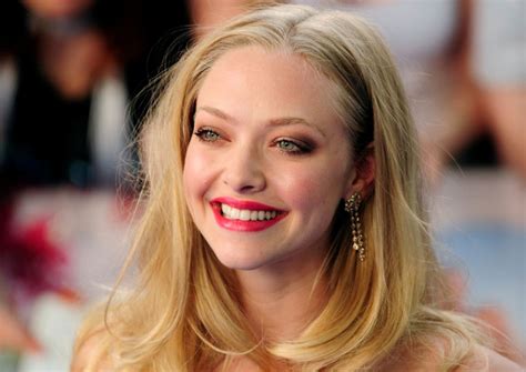 Amanda Seyfried Spends Christmas Away From Husband And Son After Covid