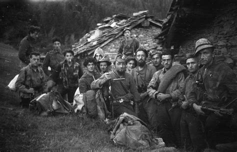 Italian Partisans In The Mountains Of Piedmont 1944 Rwwiipics